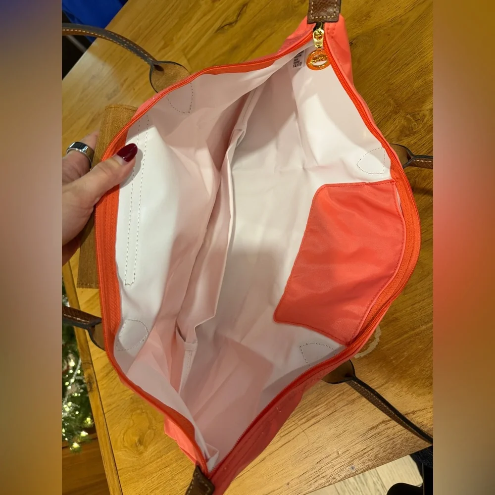 Longchamp Le Pliage Large Coral Nylon Bag - Picture 9 of 11